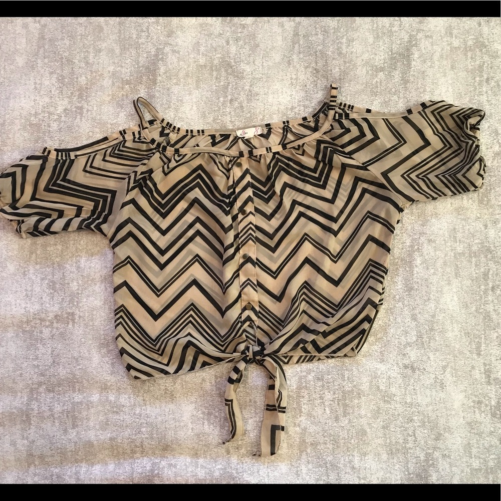 Off shoulder crop top